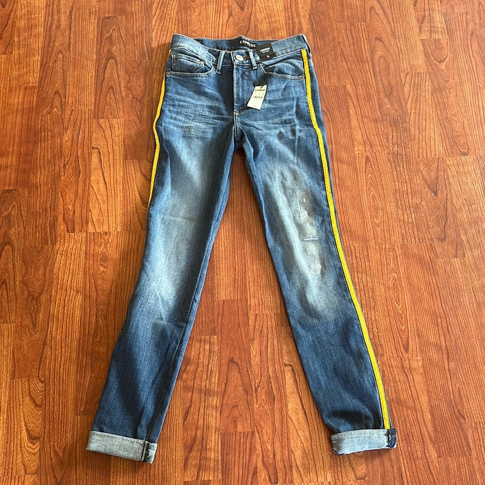 Express jeans size 2. Legging high rise.